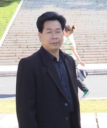 潘华实简介