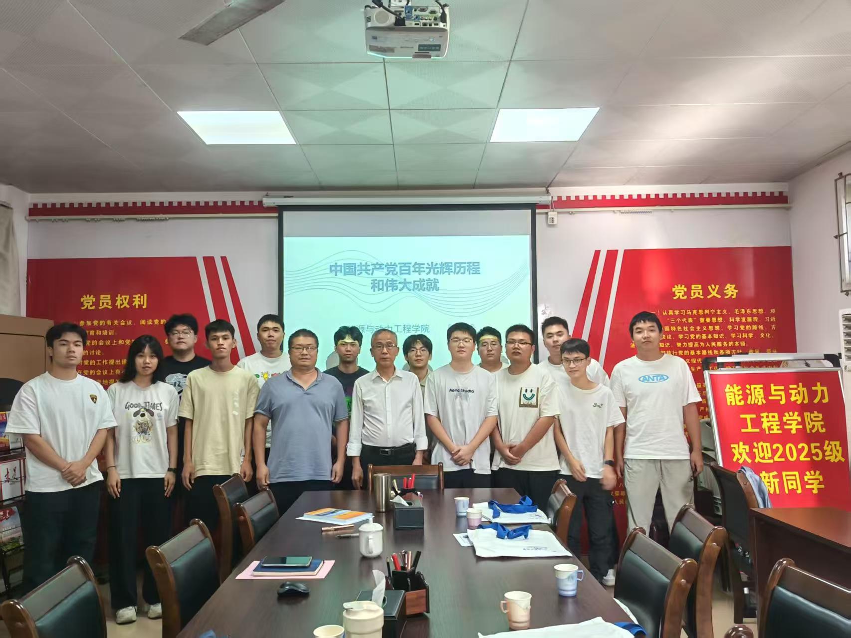 5aaa07c07760d45fbecf7d26ccaf4c4