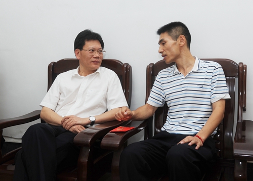 慰问董伦红慰问孙立民慰问刘仰智慰问于广东慰问陈银清慰问马波慰问