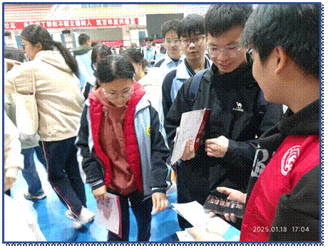 说明: 1b1904f26d819fb919500044b09cfc5