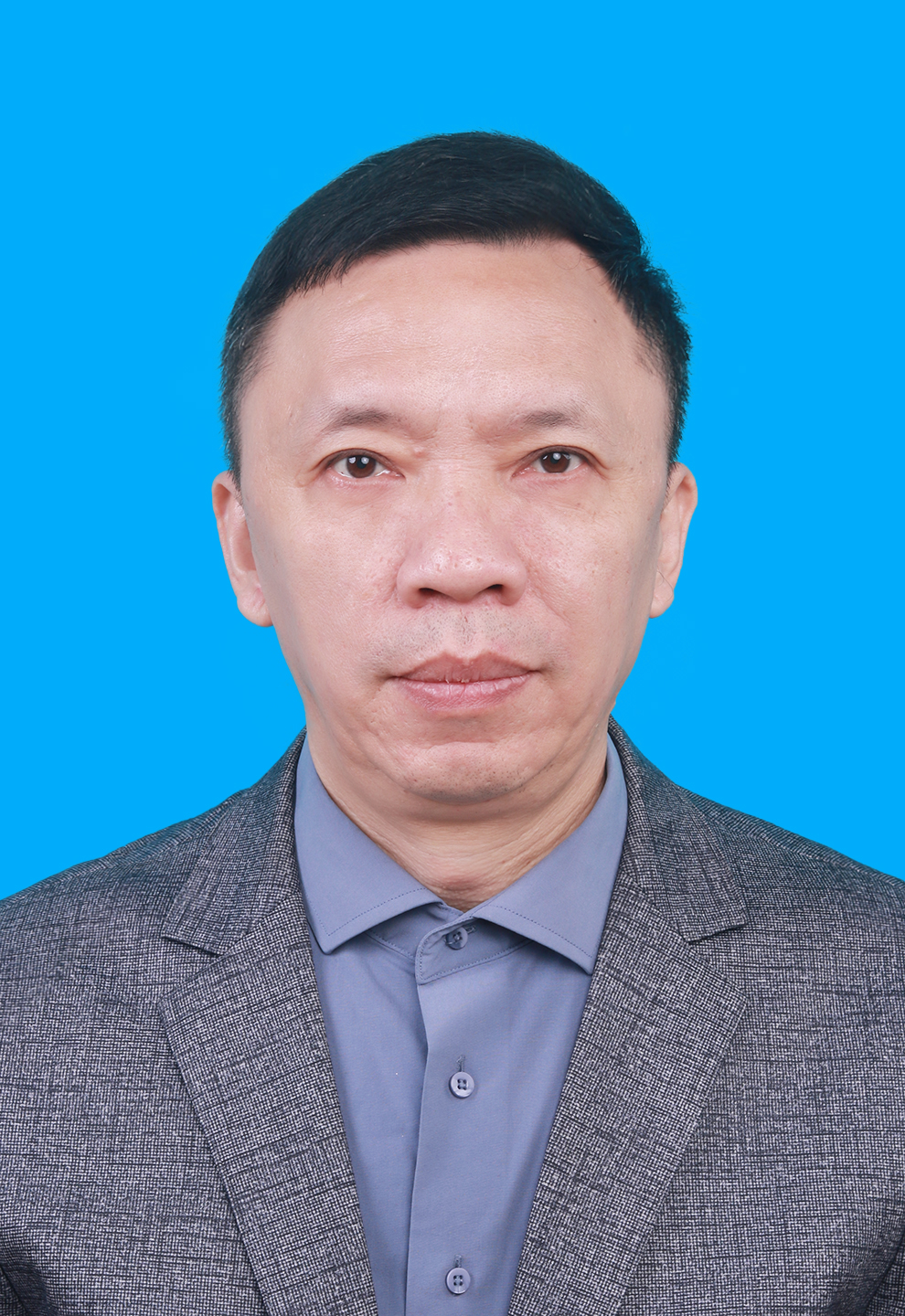 段志宏蓝底标准照