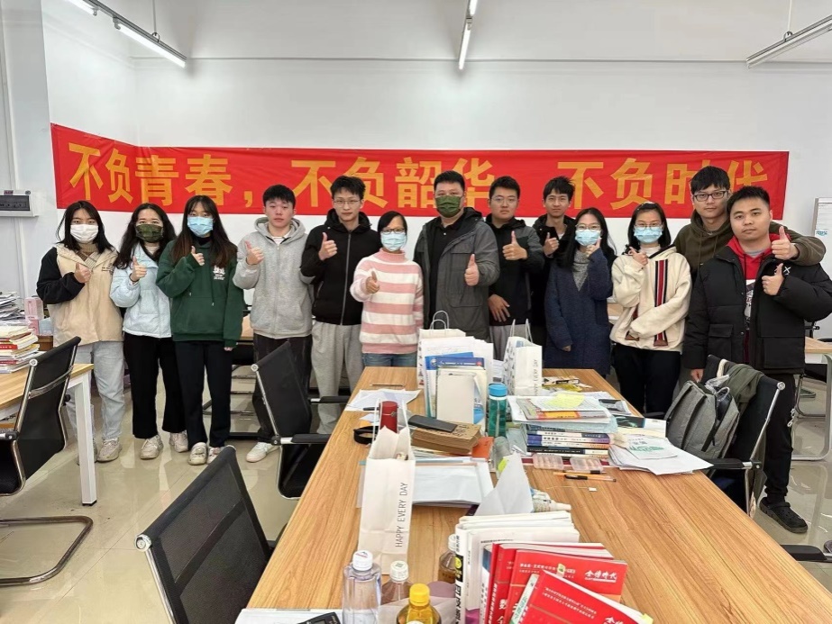 https://site.gdupt.edu.cn/__local/F/6D/A9/FBAE423BAF9C82F7E7DEB82D3C4_8CFC8577_4059C.jpg https://site.gdupt.edu.cn/__local/F/6D/A9/FBAE423BAF9C82F7E7DEB82D3C4_8CFC8577_4059C.jpg